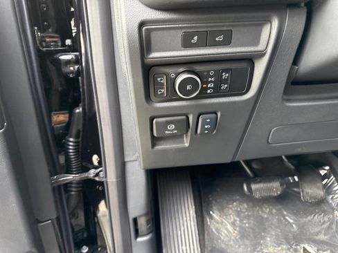 New 2024 Ford Expedition Max Platinum AWD/4WD image 24