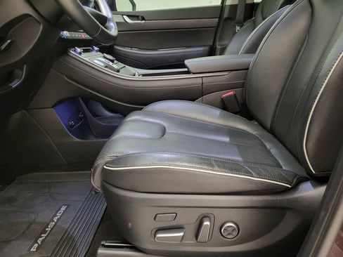 Used 2024 Hyundai Palisade Limited image 6