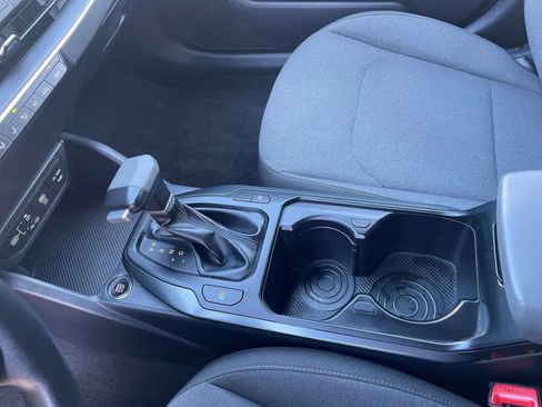 Used 2025 Kia K4 LXS image 40