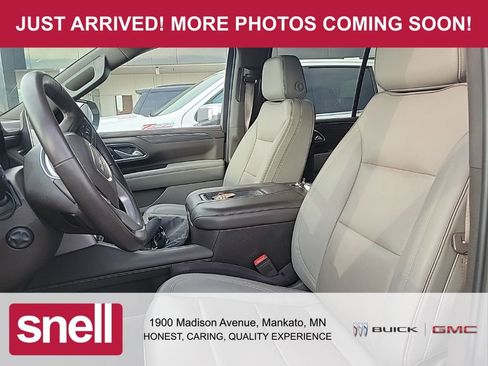 Used 2022 GMC Yukon SLT w/ SLT Luxury Package image 5