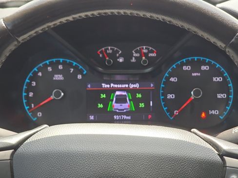 Used 2021 Chevrolet Colorado Z71 w/ Z71 Midnight Edition AWD/4WD image 14