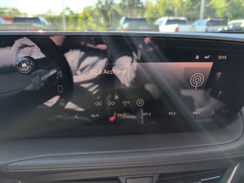 Used 2024 Buick Encore GX Sport Touring image 17