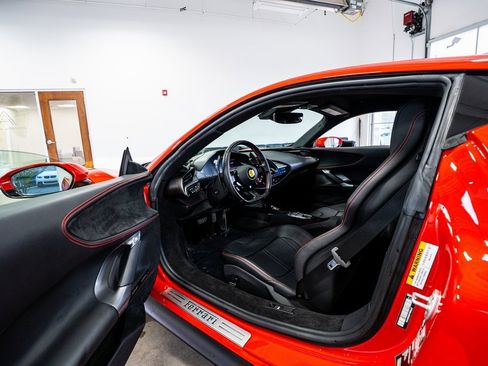 Used 2024 Ferrari SF90 Stradale image 40