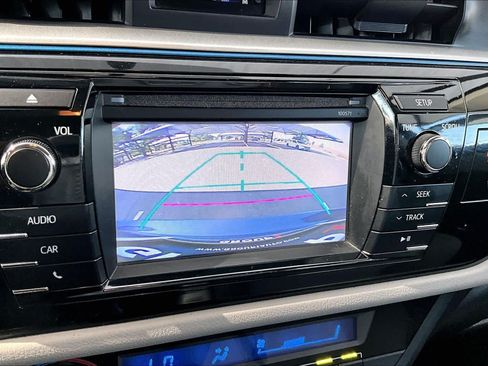 Used 2016 Toyota Corolla LE FWD image 27