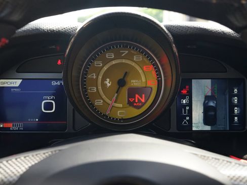 Used 2021 Ferrari 812 GTS RWD image 20