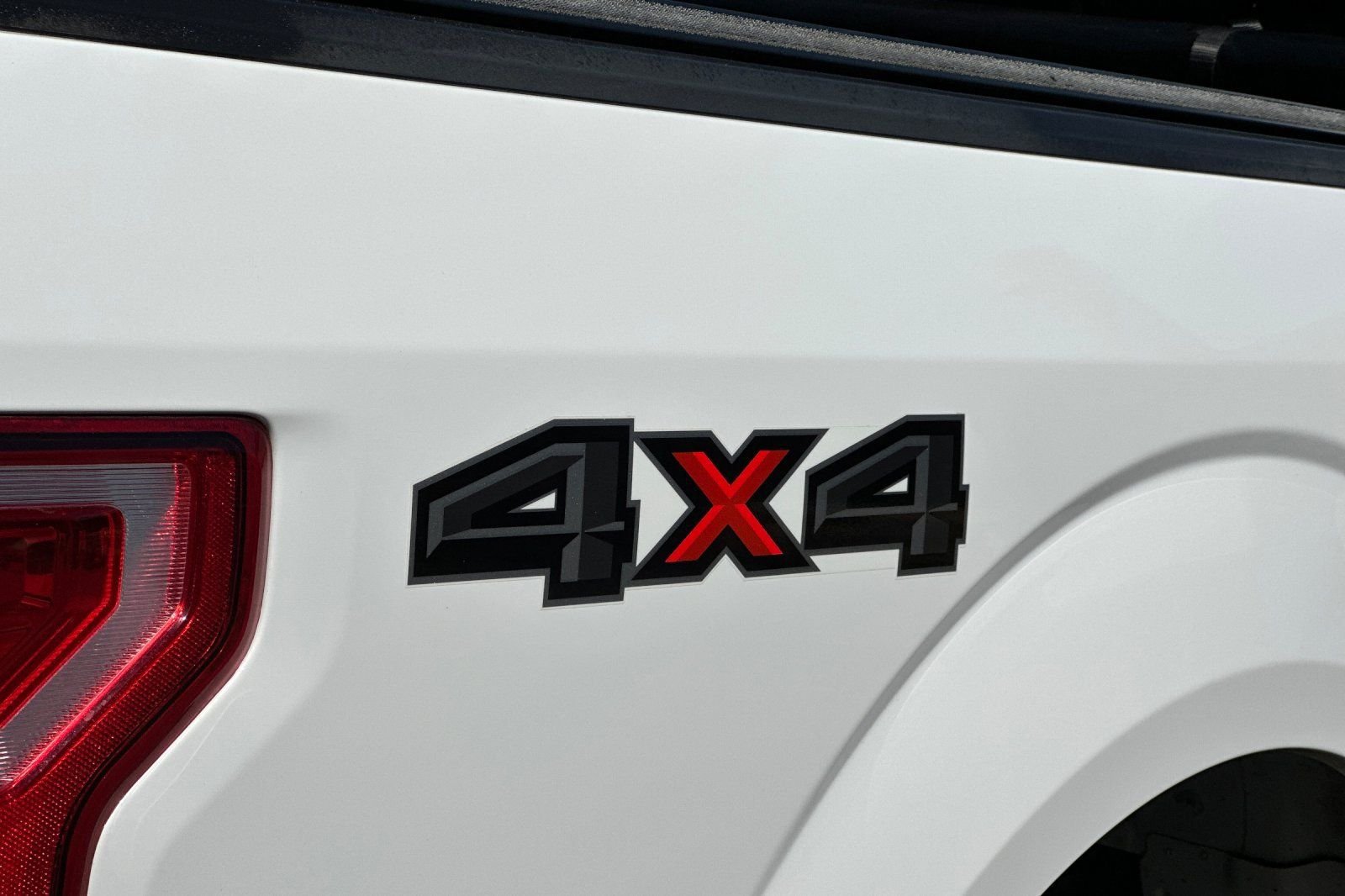 Used 2018 Ford F150 XL w/ Equipment Group 101A Mid AWD/4WD image 32