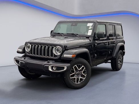 Used 2025 Jeep Wrangler Unlimited Sahara AWD/4WD image 2