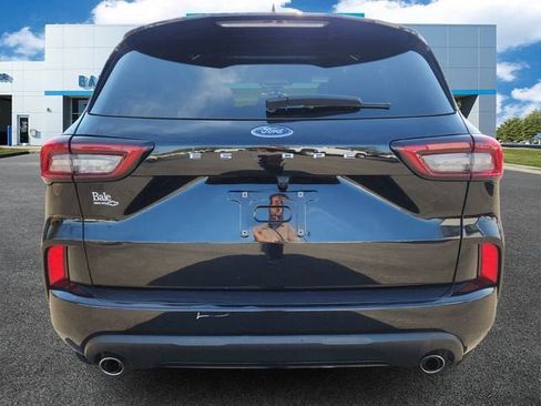 Used 2023 Ford Escape ST-Line w/ Cold Weather Package image 4