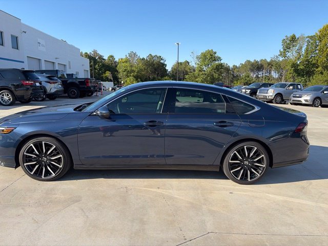 Used 2026 Honda Accord Touring image 3