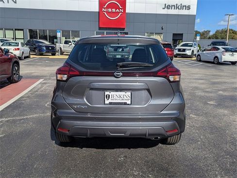 Certified 2024 Nissan Kicks S image 5