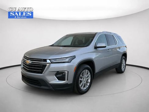 Used 2023 Chevrolet Traverse LT w/ LPO, Cargo Package AWD/4WD image 3