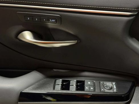Used 2023 Lexus ES 350 w/ Premium Package FWD image 20