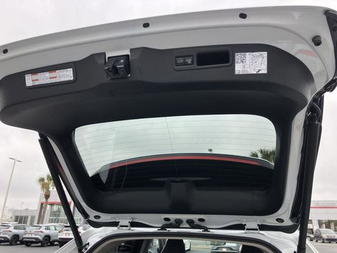 Used 2024 Toyota Venza Limited image 29