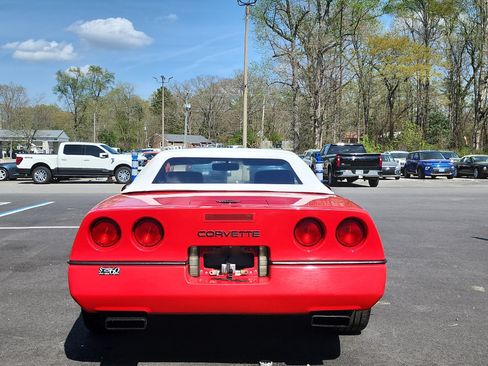 Used 1990 Chevrolet Corvette Convertible RWD image 4