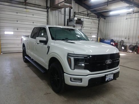 Certified 2024 Ford F150 Platinum w/ FX4 Off-Road Package image 5