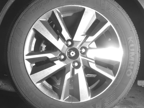 Used 2025 Nissan Versa SV image 12