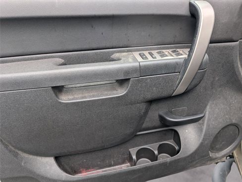 Used 2011 Chevrolet Silverado 1500 LS image 15