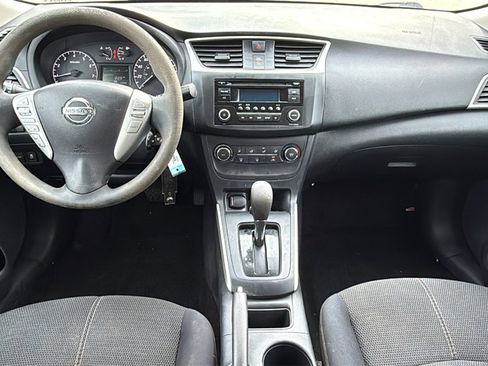 Used 2017 Nissan Sentra S image 17