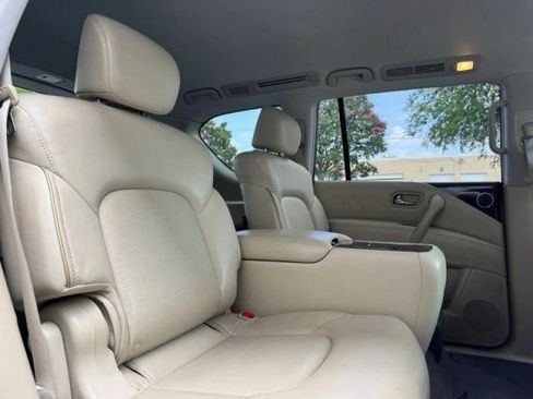 Used 2017 INFINITI QX80 2WD w/ Driver Assistance Package image 31