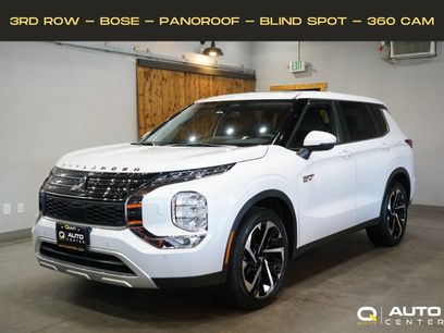 Used 2025 Mitsubishi Outlander SE