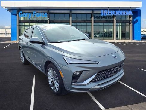 Used 2025 Buick Envista Avenir image 1