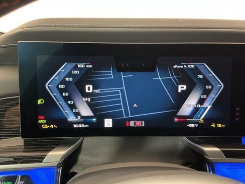 Used 2024 BMW i7 M70 w/ Executive Package image 9
