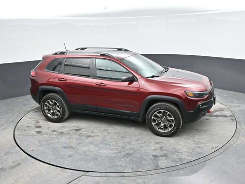 Used 2021 Jeep Cherokee Trailhawk w/ Sun, Sound & Nav Group AWD/4WD image 18