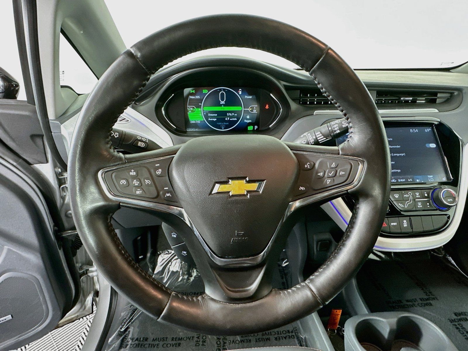Used 2019 Chevrolet Bolt Premier w/ Infotainment Package FWD image 12