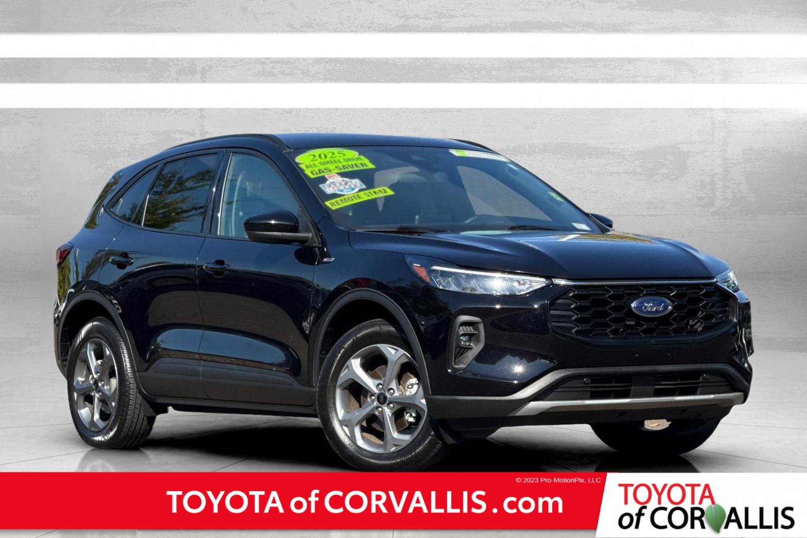 Used 2025 Ford Escape ST-Line Select AWD/4WD image 1