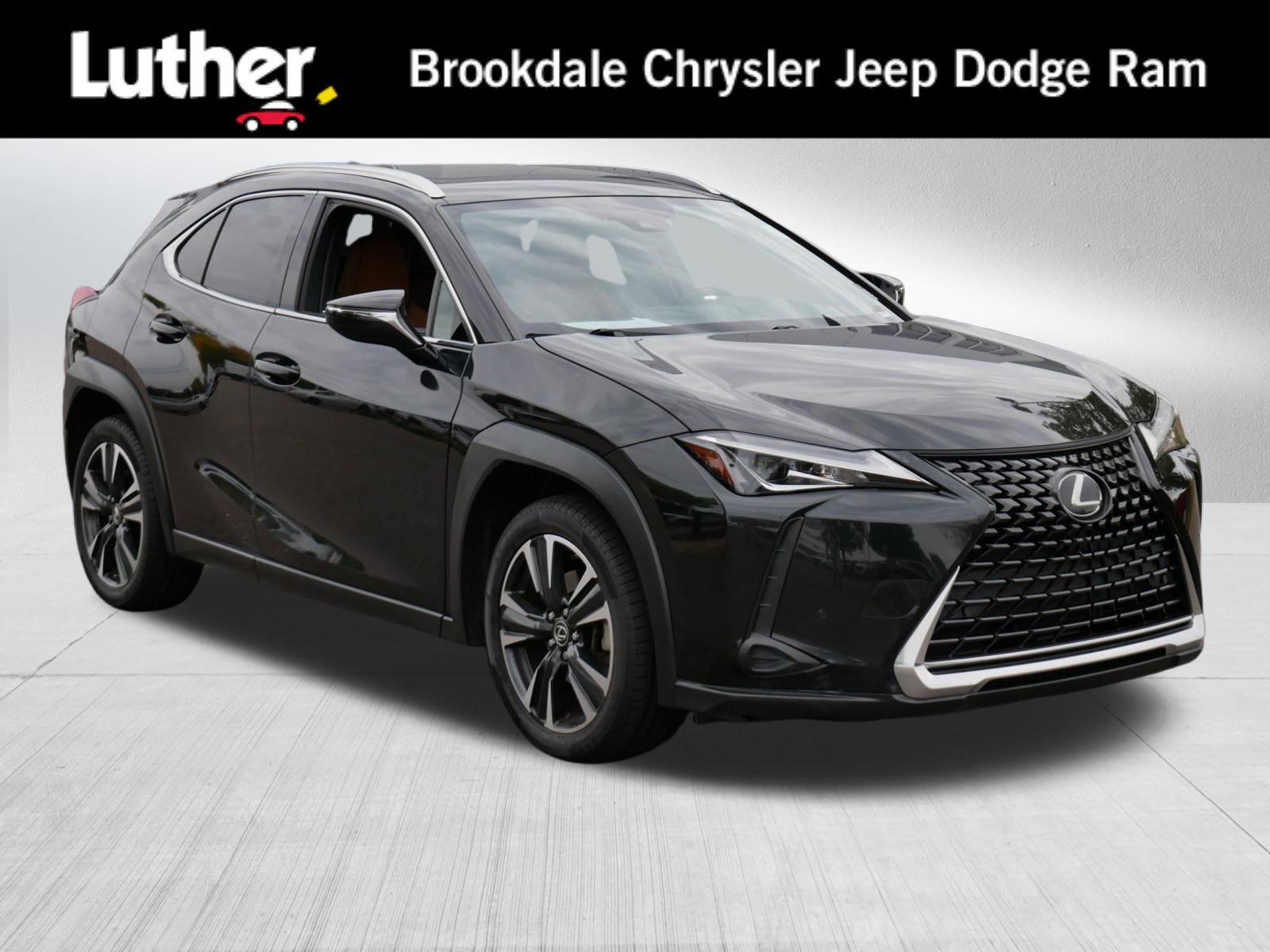 Used 2022 Lexus UX 200 w/ Accessory Package (Z2) FWD image 1