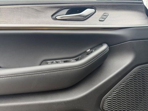 New 2025 Jeep Grand Cherokee Limited w/ MOPAR Finishing Package image 11