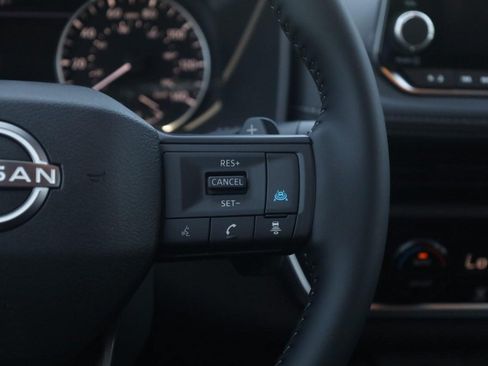 New 2026 Nissan Rogue SV AWD/4WD image 9