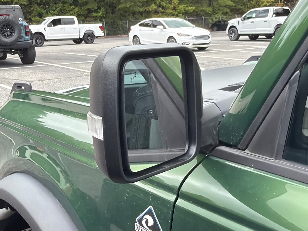 Used 2025 Ford Bronco Outer Banks AWD/4WD image 16