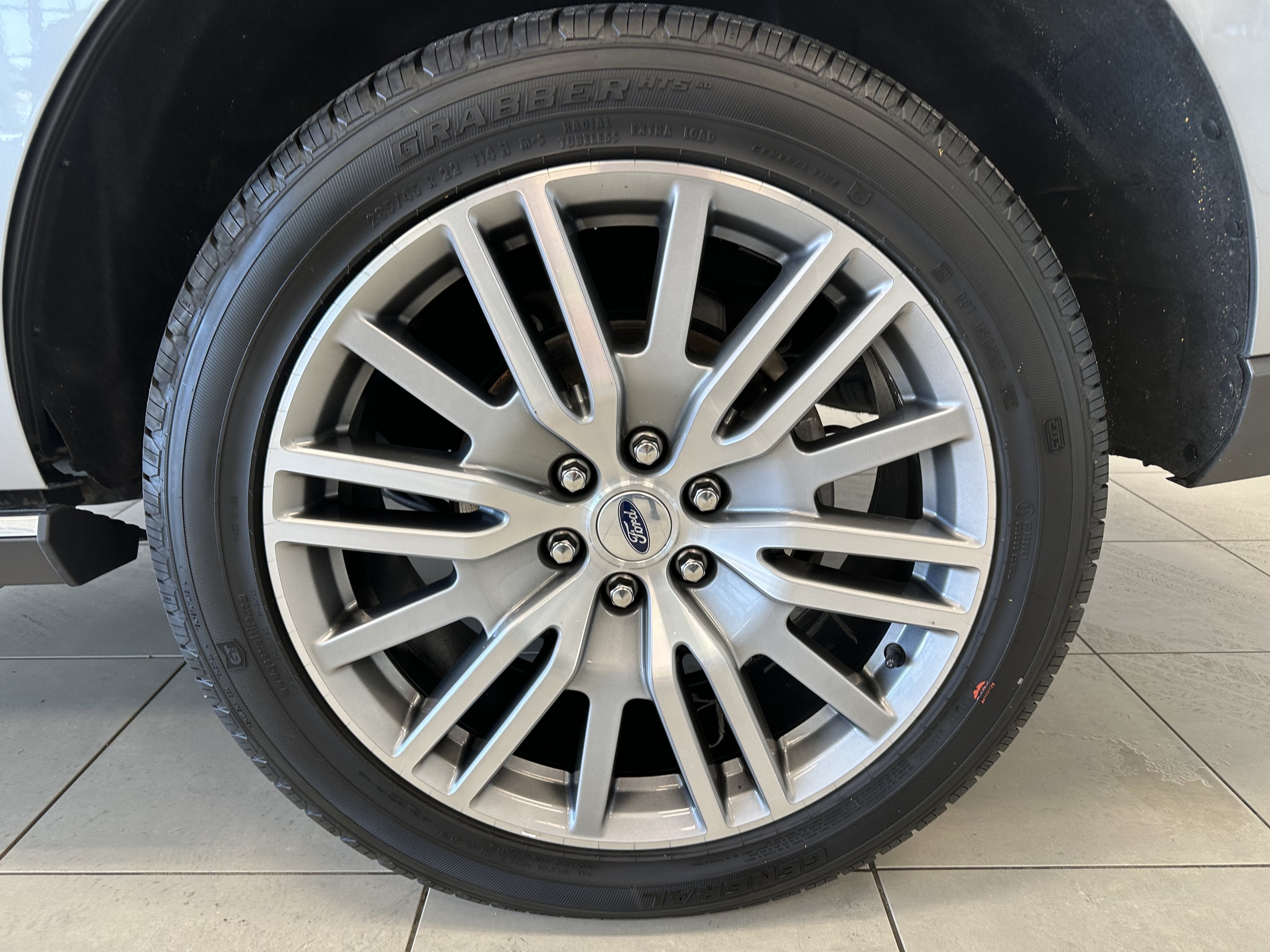 Used 2022 Ford Expedition Limited AWD/4WD image 8