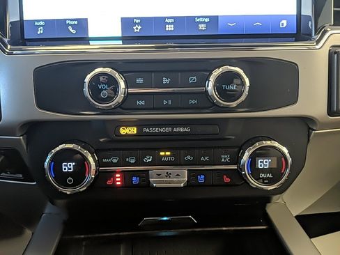 Certified 2022 Ford F350 Lariat w/ Lariat Ultimate Package image 21