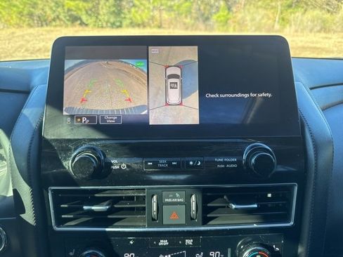 Used 2021 Nissan Armada SL w/ Captain's Chairs Package image 24