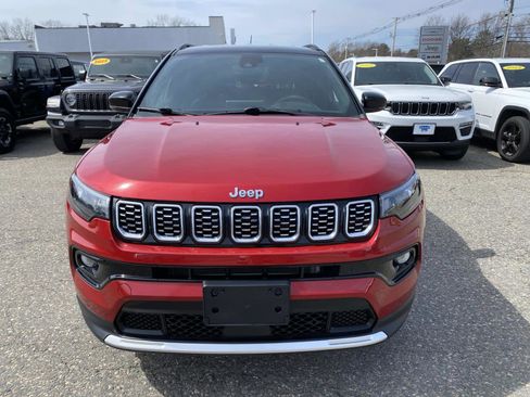 Certified 2025 Jeep Compass Limited AWD/4WD image 9