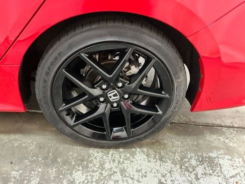 Used 2025 Honda Civic Sport image 10