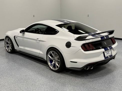 Used 2016 Ford Mustang Shelby GT350 w/ Technology Package RWD image 9
