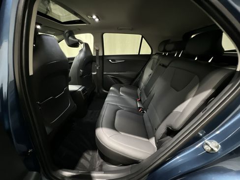 Used 2024 Kia Niro EX Touring FWD image 31