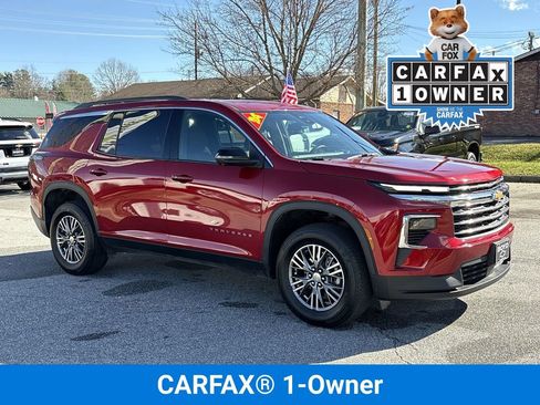 Certified 2024 Chevrolet Traverse LT image 2