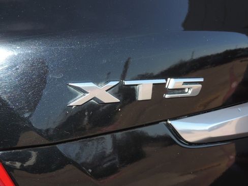 Used 2019 Cadillac XT5 Luxury image 21