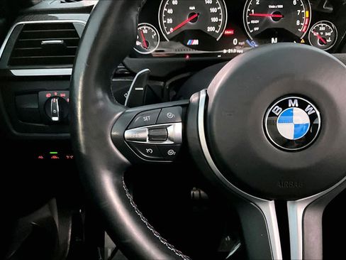 Used 2018 BMW M3 RWD image 24