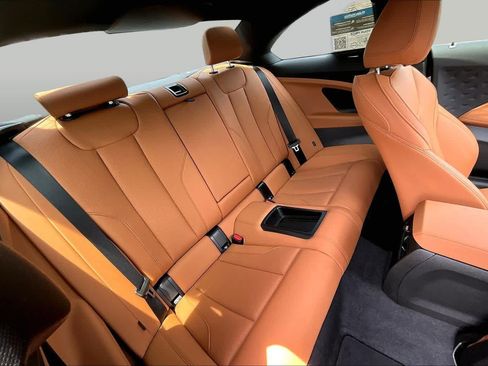 Used 2025 BMW 230i Coupe w/ Convenience Package RWD image 20