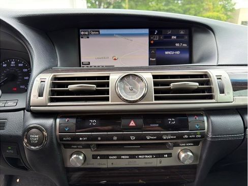 Used 2015 Lexus LS 460 L w/ Ultra Luxury Package RWD image 21