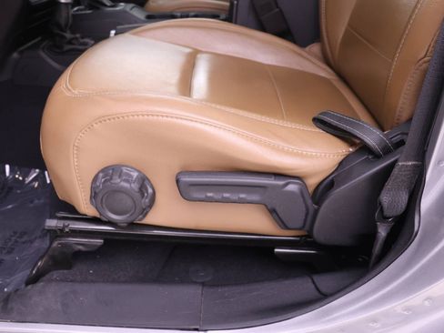 Used 2020 Jeep Gladiator Overland AWD/4WD image 10