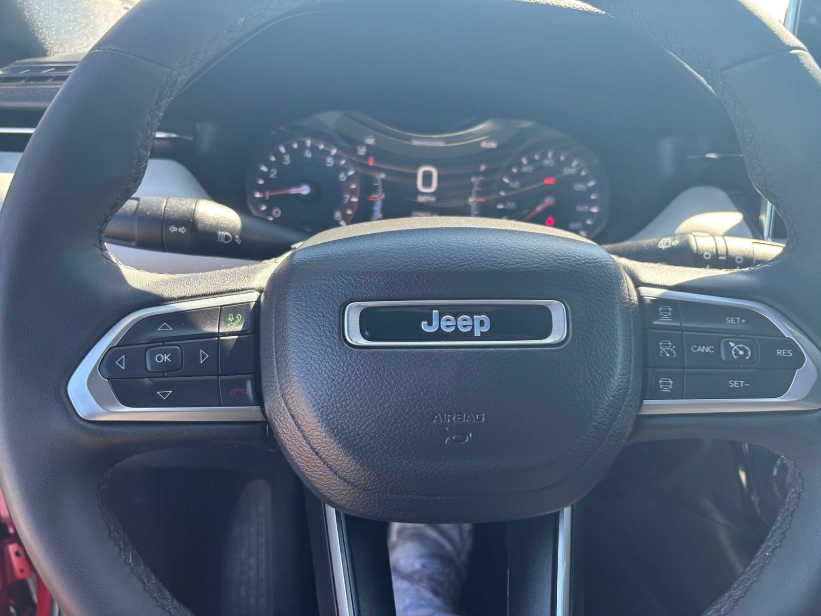 Used 2025 Jeep Compass Limited AWD/4WD image 28