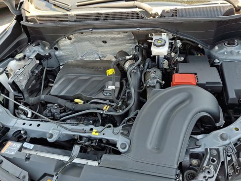 Certified 2023 Buick Encore GX Preferred w/ Cold Weather Comfort Package FWD image 28