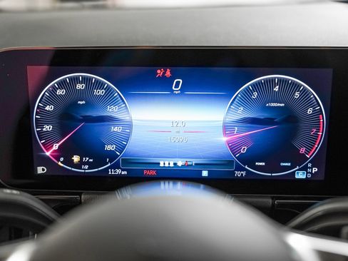 Certified 2024 Mercedes-Benz GLA 250 w/ Exclusive Package image 17