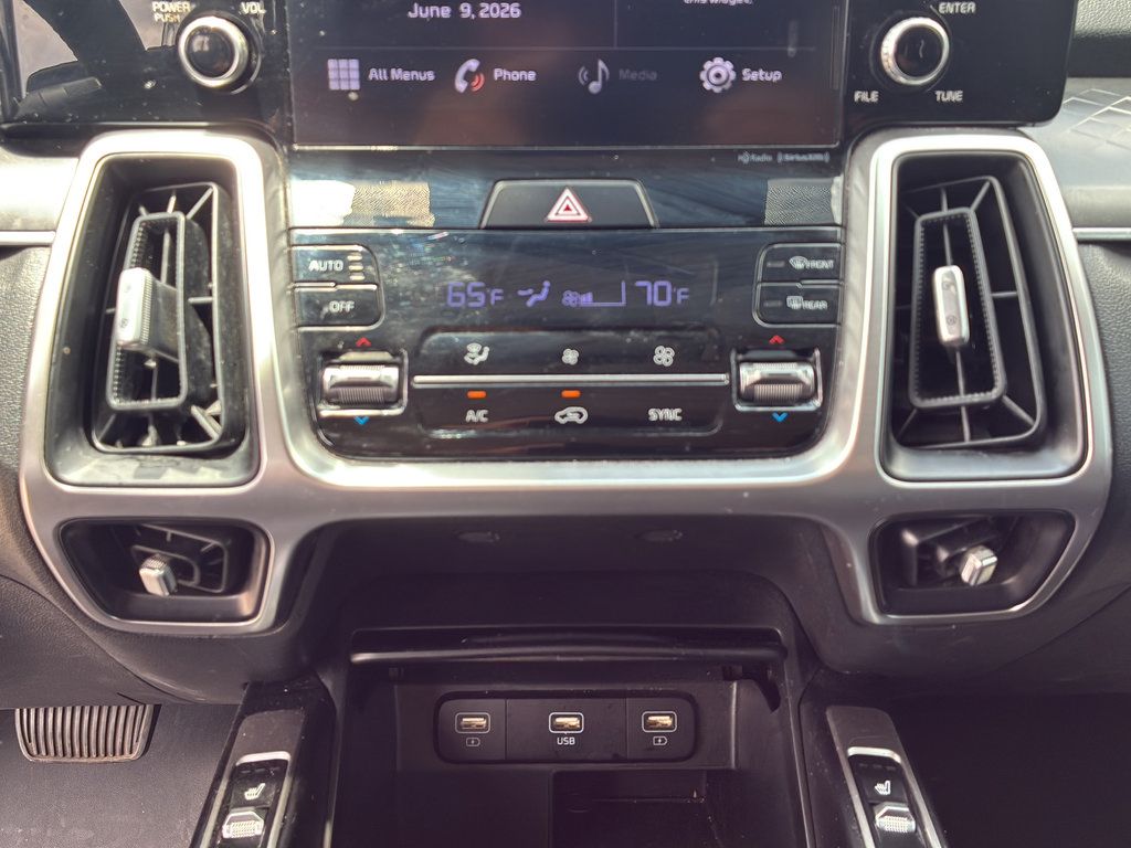 Used 2021 Kia Sorento S FWD image 31